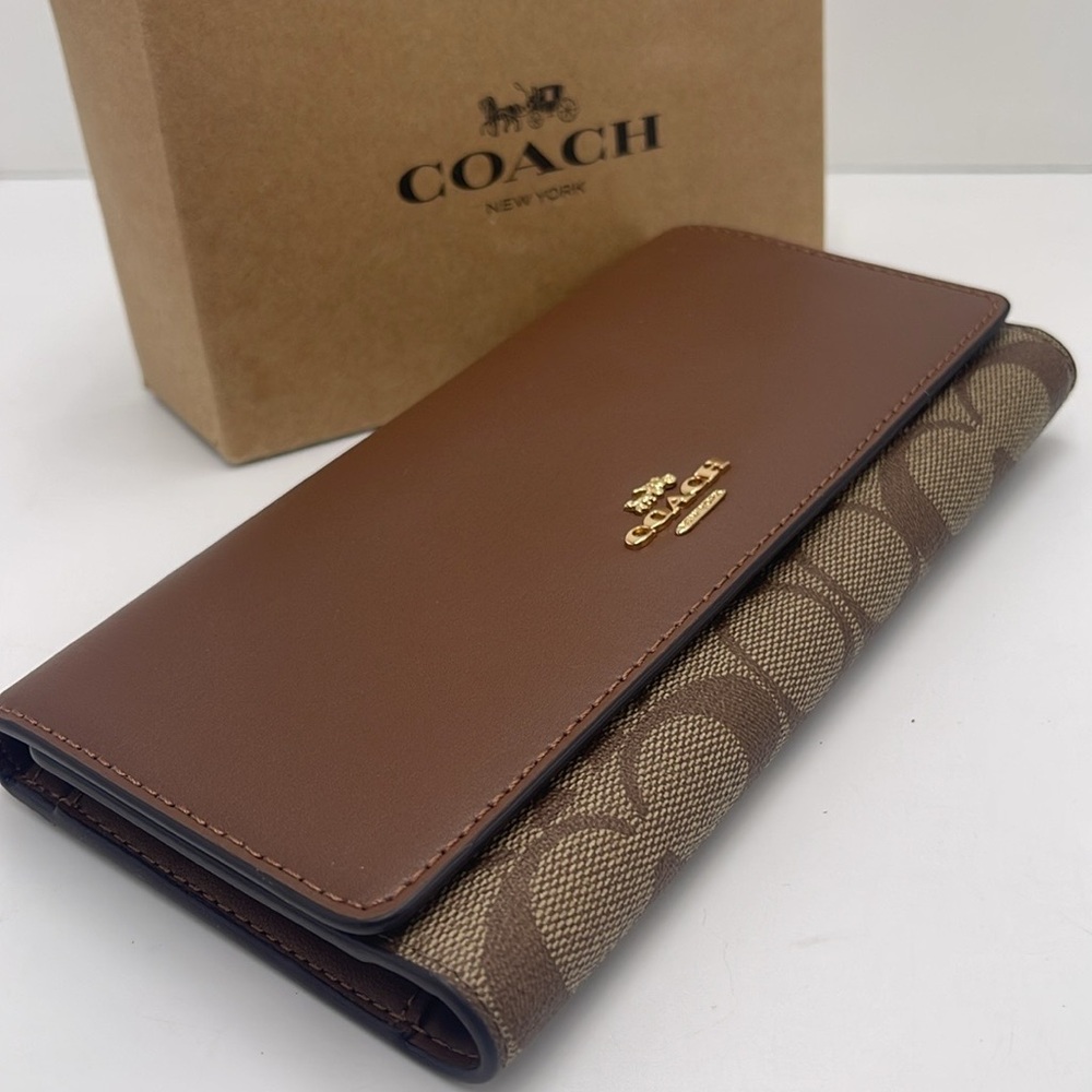 Coach Brown Wallet - Picture 11 of 16